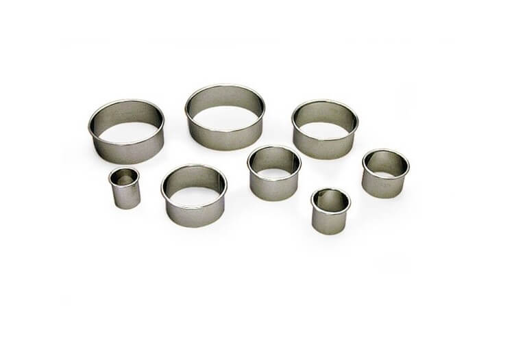9 Emportes-pièces ronds unis de 2 à 9 cm
