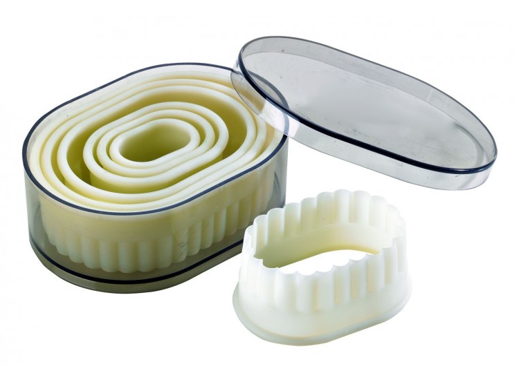 Boite de 7 d&eacute;coupoirs polyglass professionnels forme ovale cannel&eacute;e