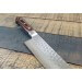 Couteau santoku japonais artisanal Jikko Mahogani Tsuchime 18cm damas 33 couches