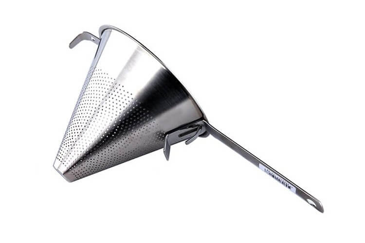 Passoire Chinois Matfer en acier inoxydable diamètre 18.5cm