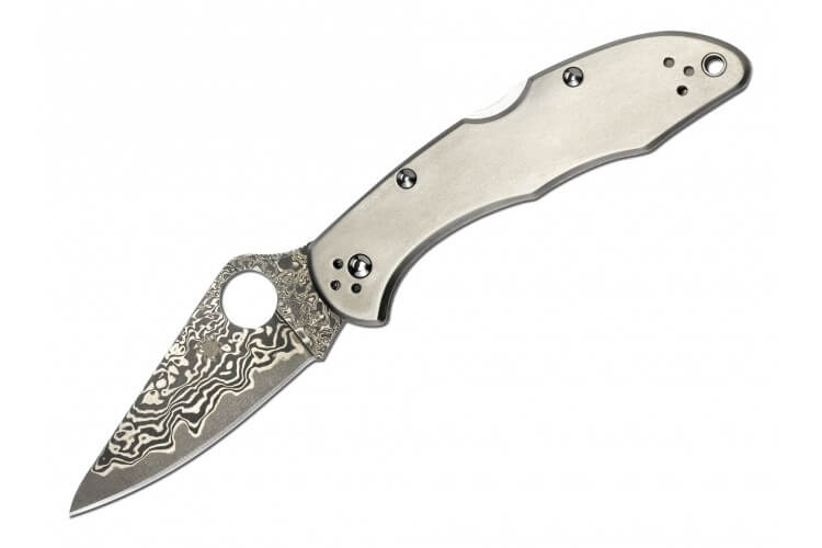 Couteau pliant SPYDERCO DELICA 4 C11PBK 11cm lame lisse
