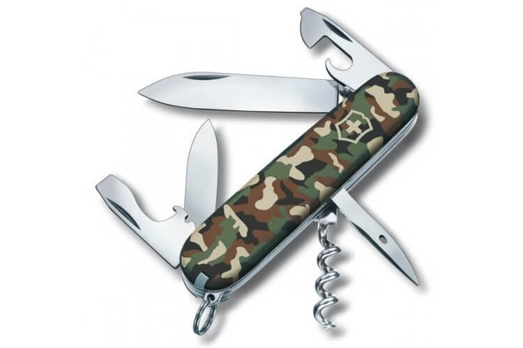 Couteau suisse Victorinox 8 pieces SPARTAN camouflage