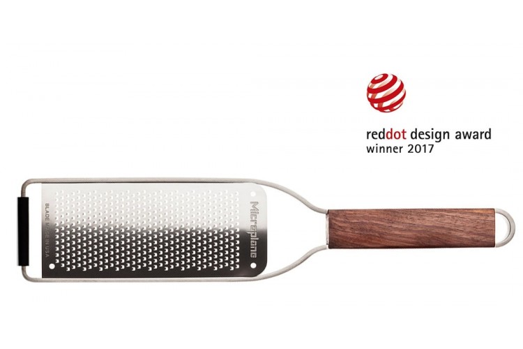 R&acirc;pe Microplane Master grains fins manche en noyer