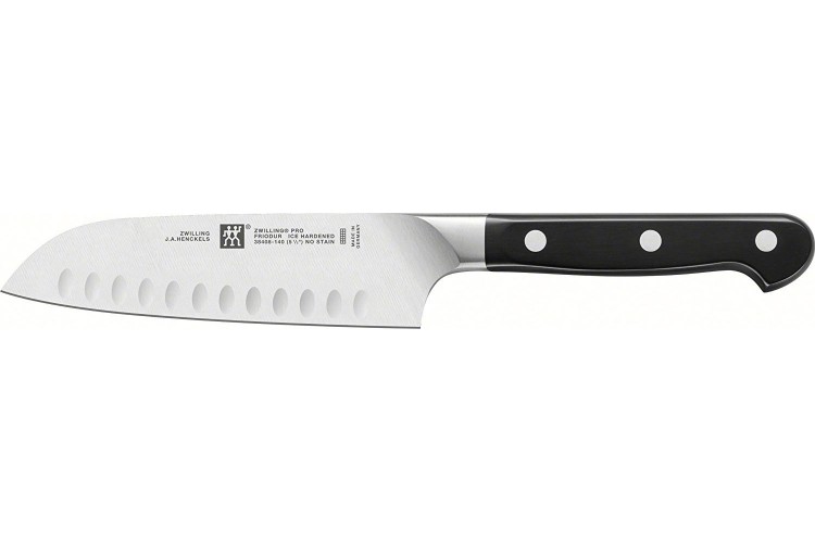 Couteau santoku Zwilling Pro forg&eacute; alv&eacute;ol&eacute; 14cm
