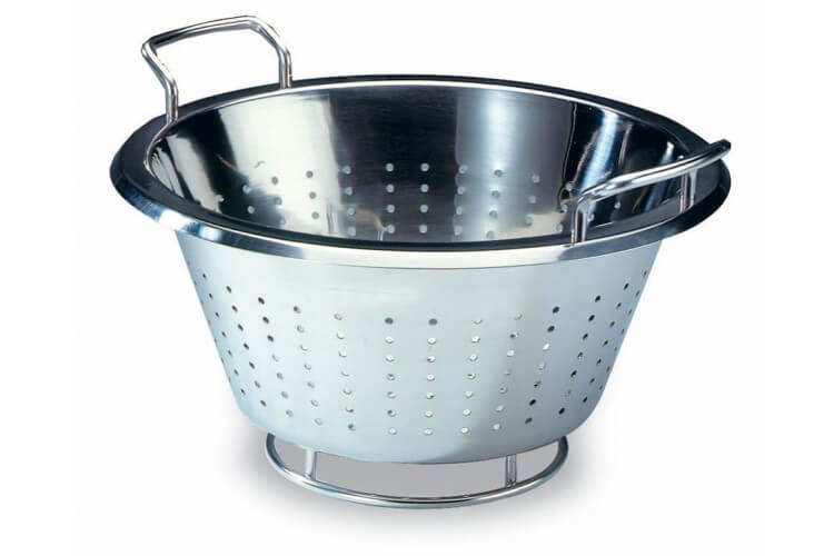 Passoire professionnelle MATFER acier inox 32cm avec anses