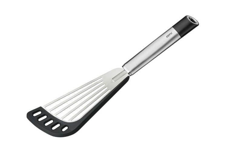 Spatule ajourée Gefu Primeline acier inox et silicone
