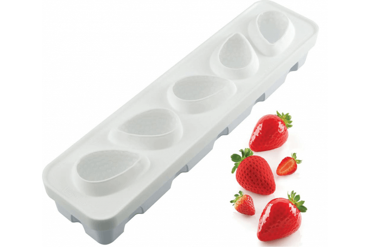 Moule pâtissier fraise Silikomart en silicone blanc