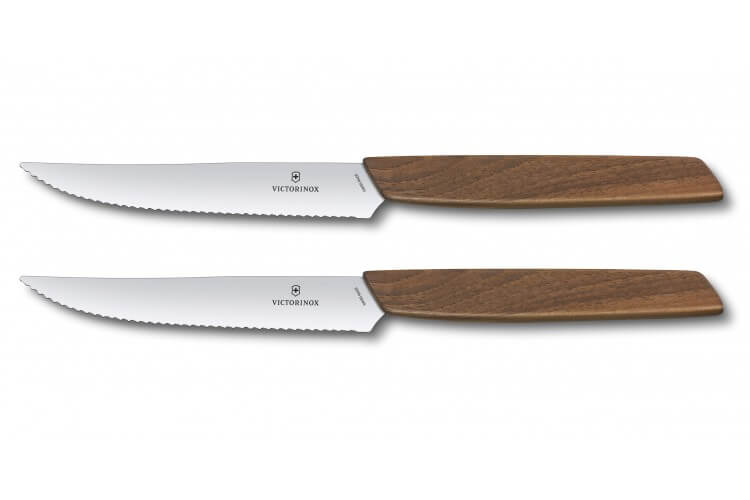 Set de 2 couteaux à steak Victorinox Swiss Modern lame dentée 12cm manche noyer