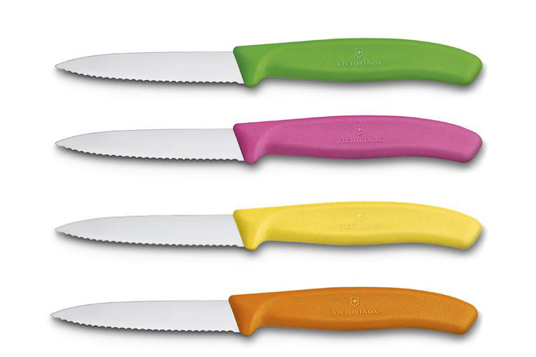 Bo&icirc;te de 20 couteaux d'office Victorinox Swissclassic lame dent&eacute;e 8cm