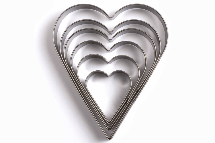 Set de 6 emporte-pièces Livoo forme coeur inox