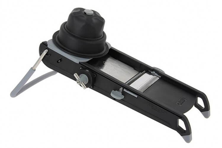 Mandoline De Buyer Swing Plus noire avec poussoir