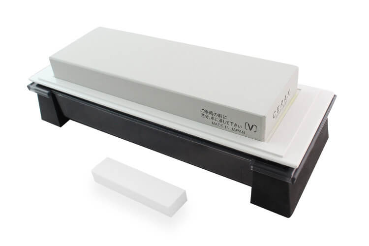Pierre à aiguiser japonaise Suehiro Cerax céramique grains 320 sur socle