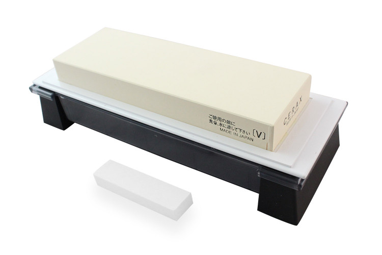 Pierre &agrave; aiguiser japonaise Suehiro Cerax c&eacute;ramique grains 3000 sur socle - Taille M