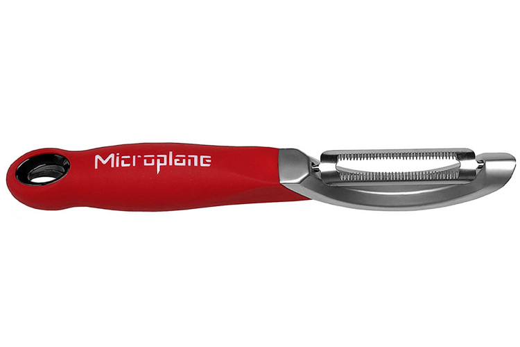 &Eacute;conome professionnel Microplane &agrave; double-lame mobile dentel&eacute;e