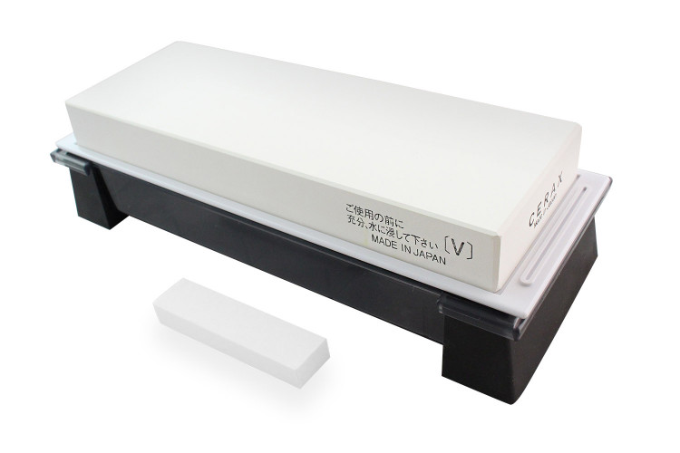 Pierre &agrave; aiguiser japonaise Suehiro Cerax c&eacute;ramique grains 6000 sur socle