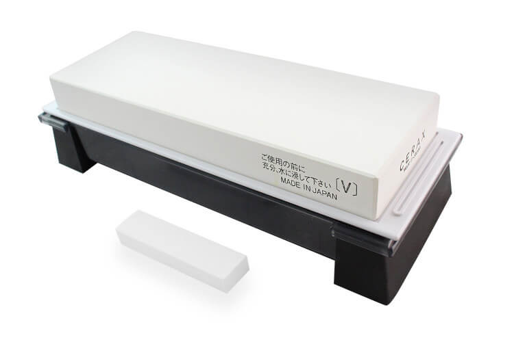 Pierre à aiguiser japonaise Suehiro Cerax céramique grains 6000 sur socle