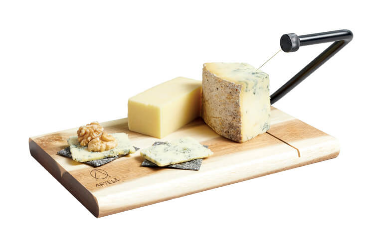 Planche à fromage Artesa avec coupe-fil intégré en bois d'acacia - 26x18cm