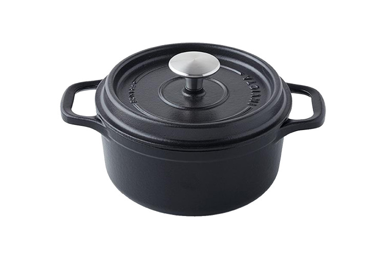Cocotte ronde Invicta en fonte &eacute;maill&eacute;e noire 20cm