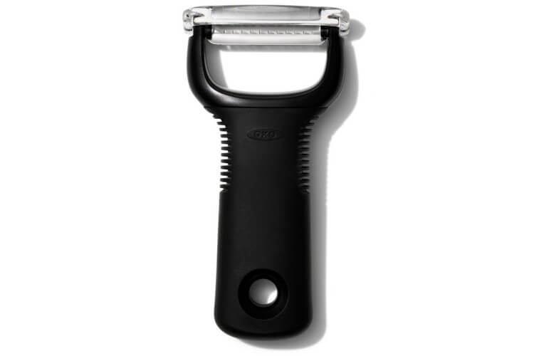 Eplucheur à julienne OXO inox lame crantée manche noir