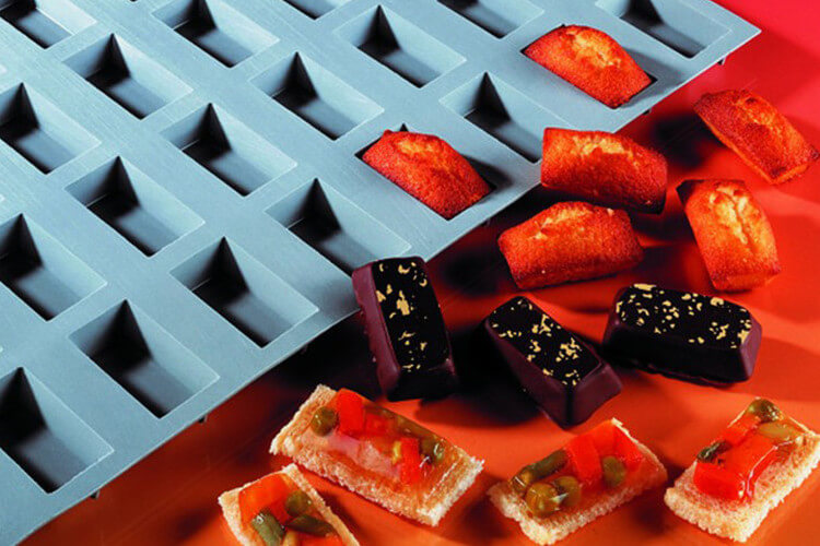 Moule à mini financiers De Buyer Elastomoule 15 ou 25 alvéoles
