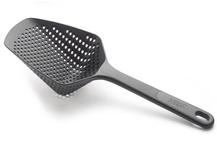 Passoire cuillère Joseph Joseph Scoop GM noir