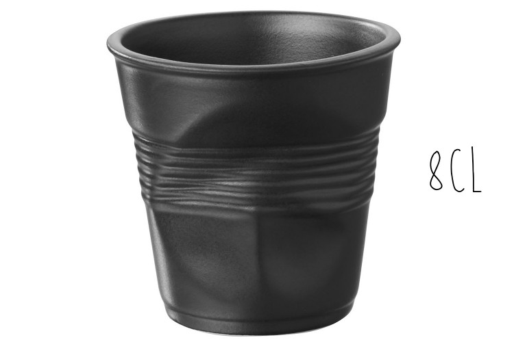 Tasse Revol Espresso Froiss&eacute; 8cl en porcelaine noire satin&eacute;e