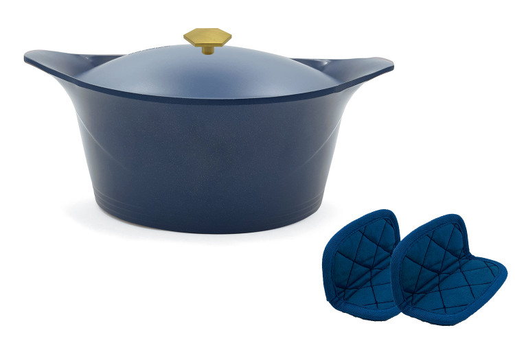 Set Cocotte Cookut myrtille + maniques bleues et poign&eacute;e laiton