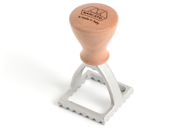 Emporte pi&egrave;ces &agrave; raviolis Marcato - Motifs carr&eacute;s 48mm