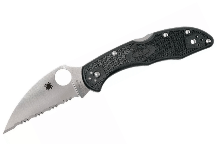 Couteau pliant Spyderco Delica 4 à dents C11FSWCBK manche en nylon/noir noir 10,8cm