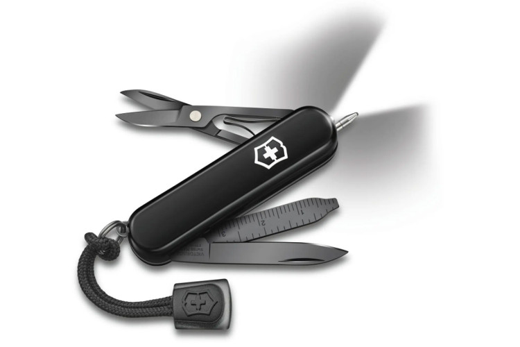 Couteau suisse Victorinox Signature Lite onyx Black Edition 58mm 8 fonctions