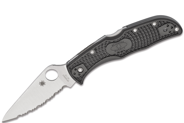 Couteau pliant Spyderco Endela à dents C243SBK manche en nylon/fibre de verre noir 11,9cm 