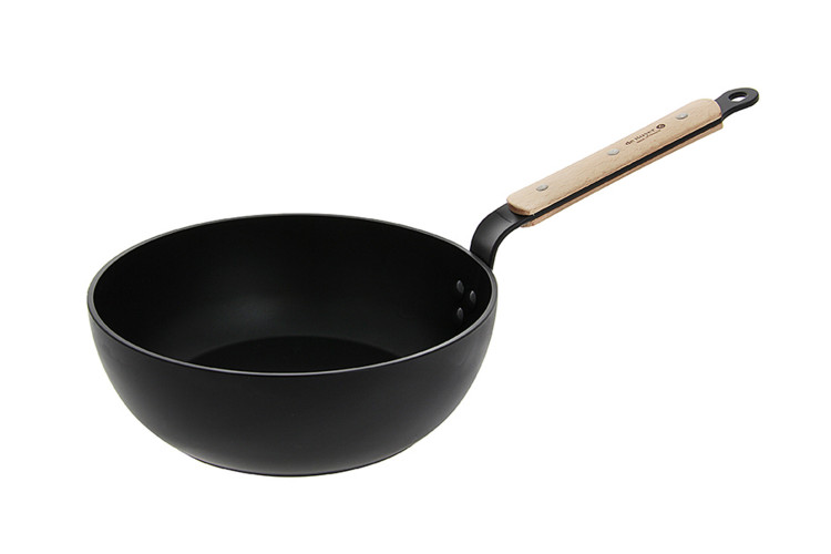 Sauteuse bomb&eacute;e antiadh&eacute;sive De Buyer Choc B Bois en aluminium forg&eacute; et manche en h&ecirc;tre