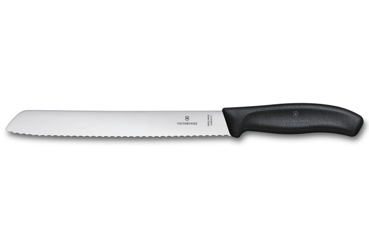 Couteau &agrave; pain Victorinox SwissClassic 21cm noir sur carte