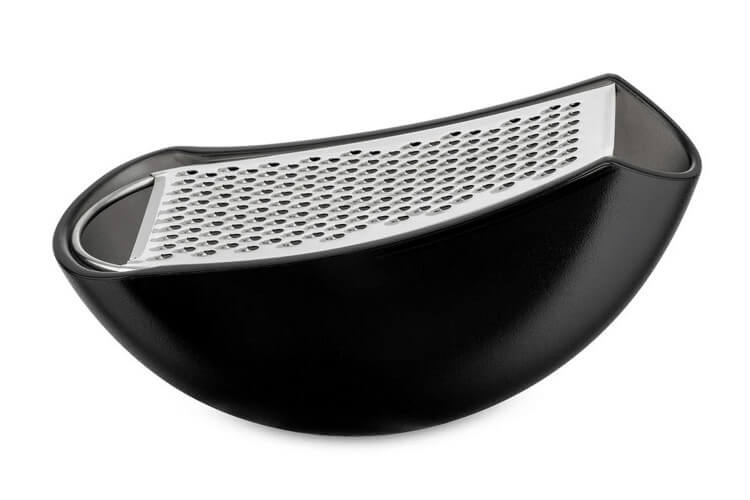 Râpe à fromage Alessi Parmenide noir récipient intégré design par Alejandro Ruiz