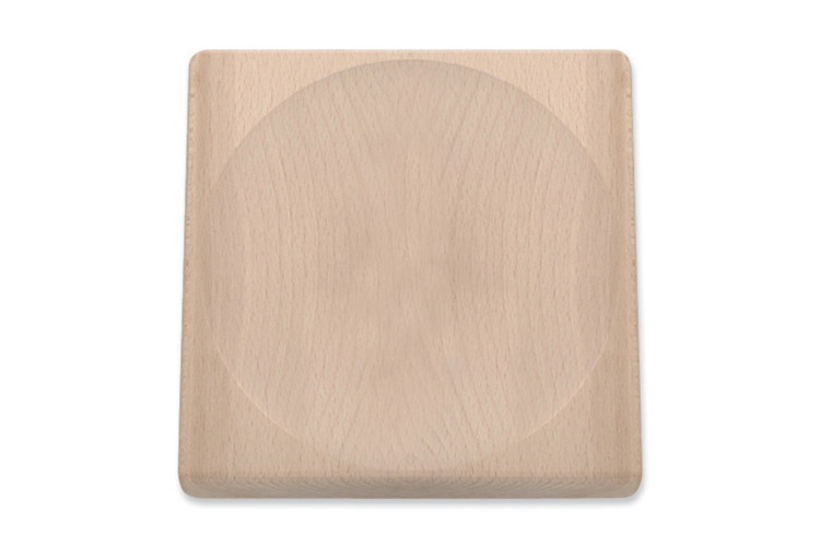 Planche &agrave; d&eacute;couper pour hachoir Triangle en bois de h&ecirc;tre 20x20x4cm