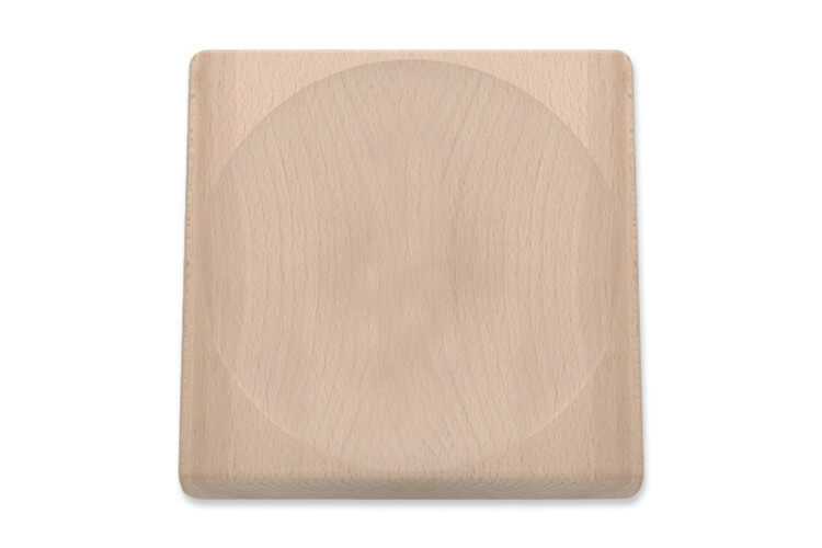 Planche à découper pour hachoir Triangle en bois de hêtre 20x20x4cm
