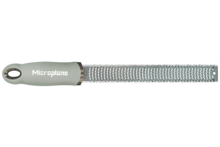 Râpe-zesteur Microplane Premium Classic Vert Sauge - 20,3cm