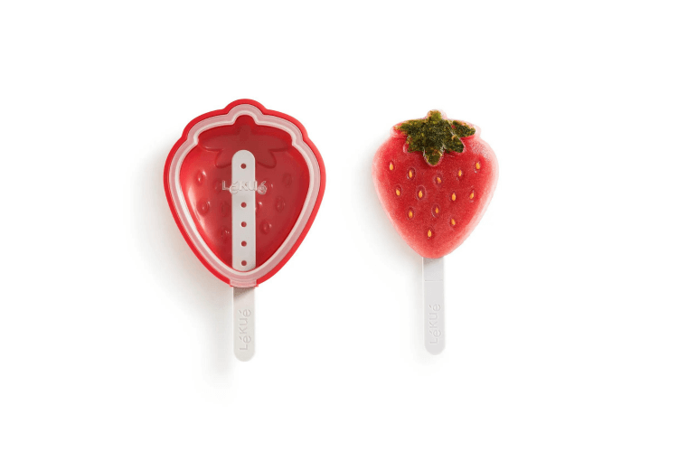 Moule à glace Lékué en silicone Platinum - Forme fraise