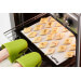 Découpoir Lékué pour petits fours losanges, triangles et trapèzes rouge