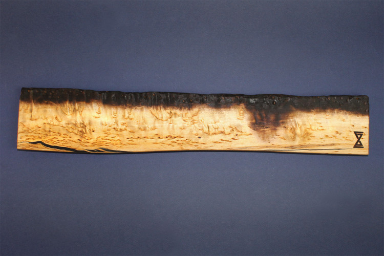Barre aimant&eacute;e artisanale Essences Creations 45cm bouleau madr&eacute; br&ucirc;l&eacute; Shu Sugi Ban mod&egrave;le 2