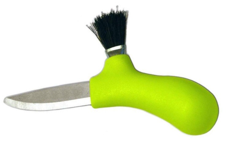 Couteau &agrave; champignons Mora Karl-Johan 10935 lame inox 6,2cm manche polypropyl&egrave;ne vert + &eacute;tui