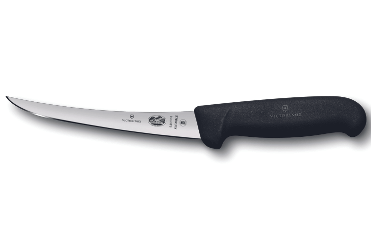 Couteau à désosser Victorinox 5.6613.15 lame flexible 15cm manche fibrox noir