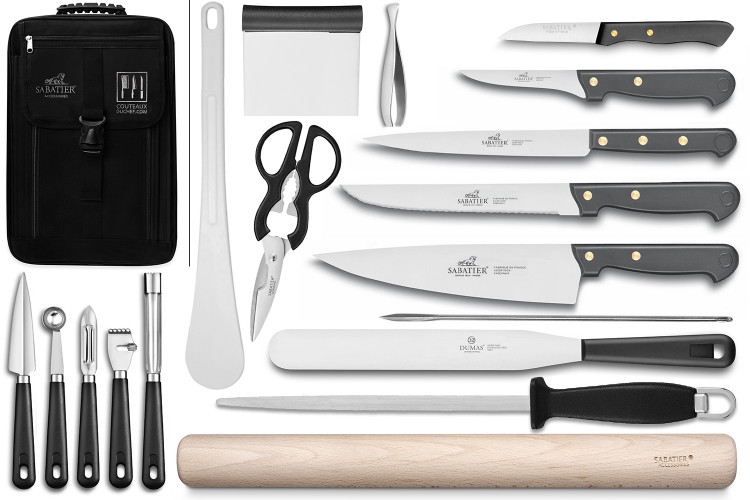 Sac sp&eacute;cial chef Sabatier Cuisine d'Aujourd'hui 5 couteaux fran&ccedil;ais + 13 ustensiles - Exclusivit&eacute;