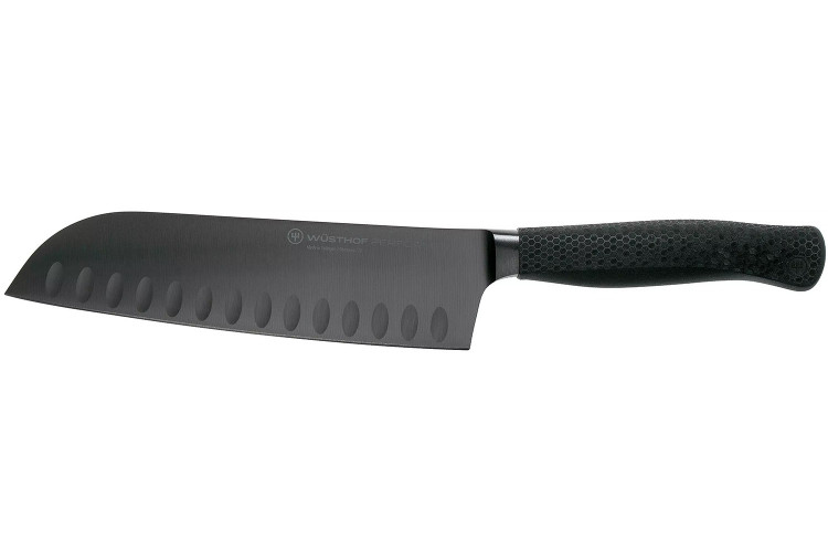 Couteau santoku Wusthof Performer lame alv&eacute;ol&eacute;e 17cm &agrave; rev&ecirc;tement noir anti-rayures