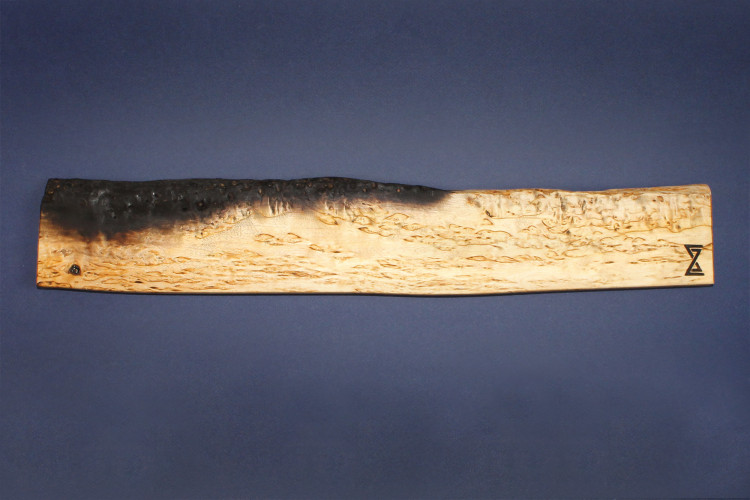 Barre aimant&eacute;e artisanale Essences Creations 45cm bouleau madr&eacute; br&ucirc;l&eacute; Shu Sugi Ban mod&egrave;le 1
