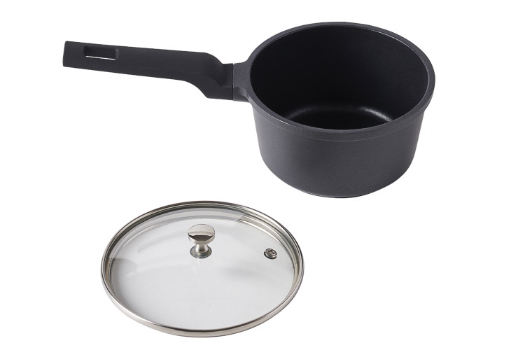 Casserole sauci&egrave;re avec couvercle Mastrad en fonte d'aluminium 14cm