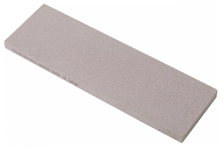 Pierre à aiguiser japonaise grains 220 Naniwa Super Stone