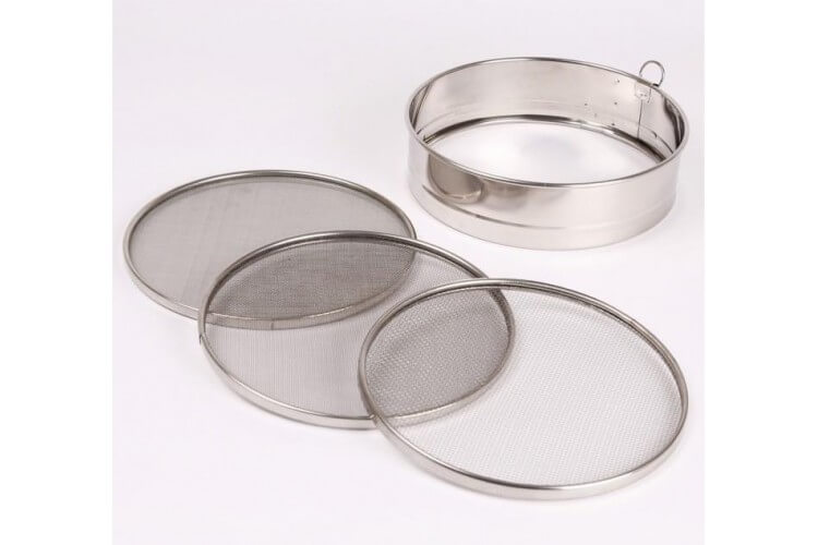 Tamis 3 grilles inox - 20cm